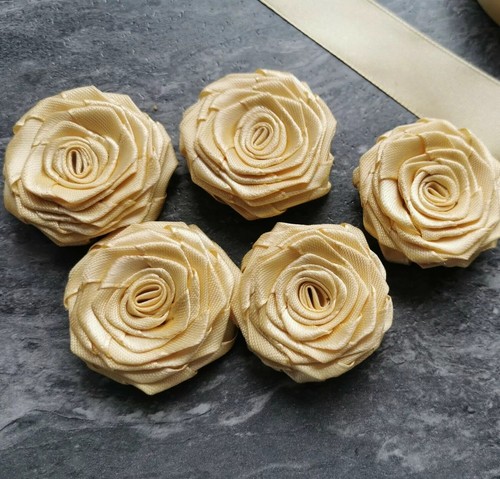 Satin ribbon rose buds - 5,
