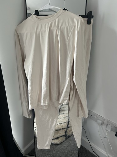 Activewear top and leggings - top,