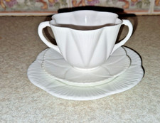 SINGLE VINTAGE SHELLEY WHITE DAINTY TWIN HANDLED CUP, SAUCER, TRIO SET