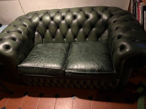Dark green chesterfield - green,