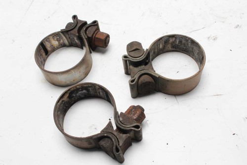 Exhaust manifold clamps