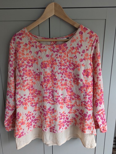Adini crinkle floral top size - crinkle,
