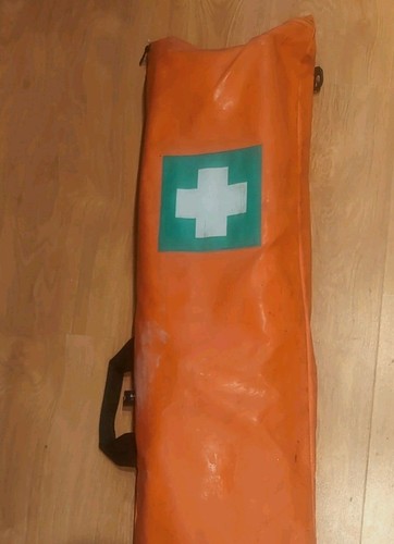 Emergency folding stretcher - folding,