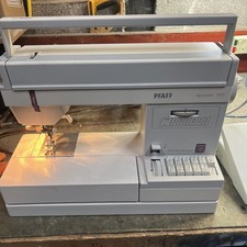 Pfaff Tiptronic 1711 Sewing Machine