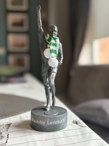 Bobby lennox celtic legend - bobby,