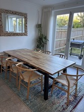 Beautiful Dining table and Chairs x7