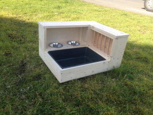 Rabbit hay feeder - hay,