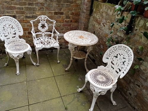 Vintage cast iron - garden, table
