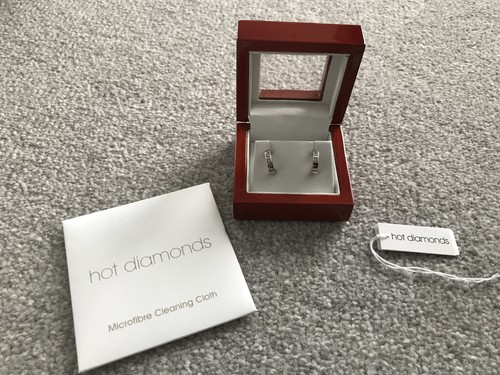 Hot diamond silver - diamond, real