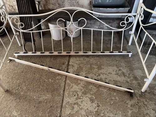 White metal frame day bed - frame,