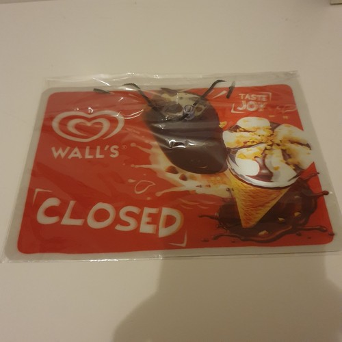 Walls ice cream open closed - open,