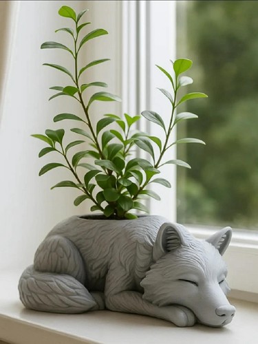 Sleeping wolf planter - wolf,