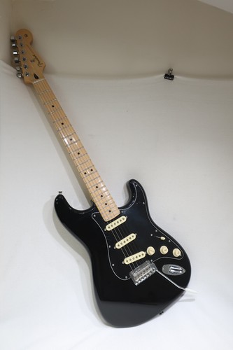 Fender stratocaster electric - fender,