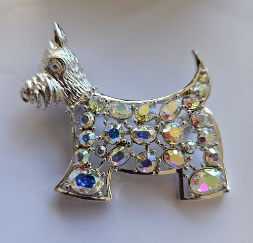 Beautiful scottie dog brooch - dog,