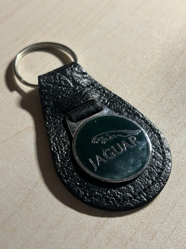 Vintage jaguar keyring - vintage,