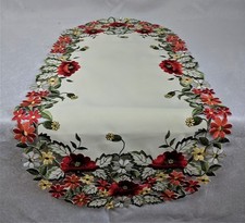 Doily Boutique Table Runner