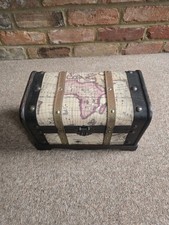 Chest treasure world - world, map