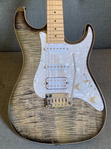 Suhr pro series usa - suhr, guitar