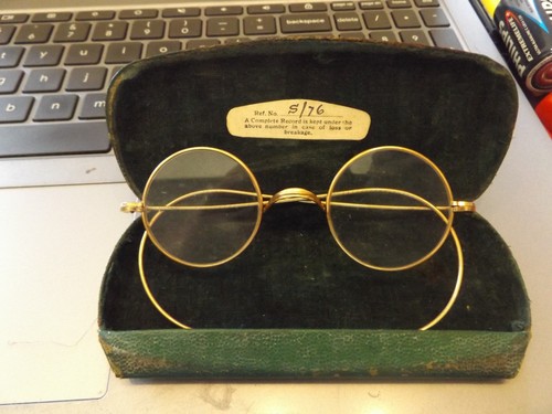 Antique victorian reading - victorian,