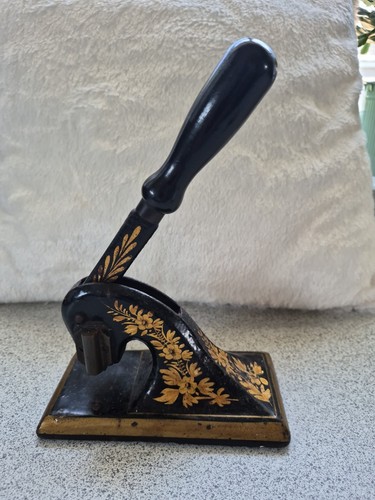 Cast iron press embossed - press,