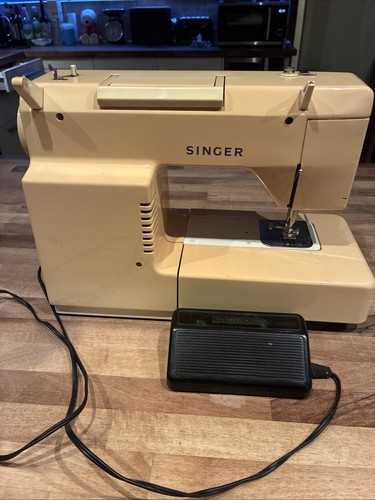 Retro singer sewing machine - singer,