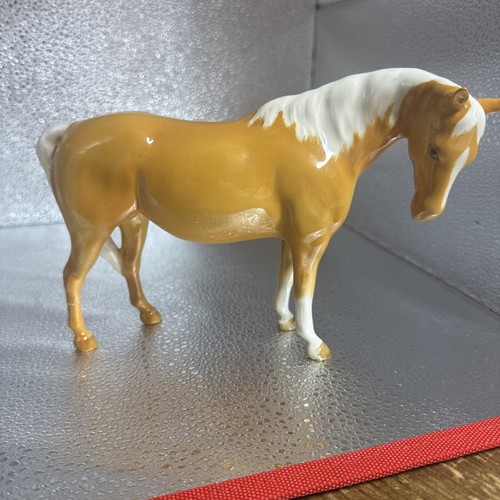 Beswick horse mare facing - beswick,
