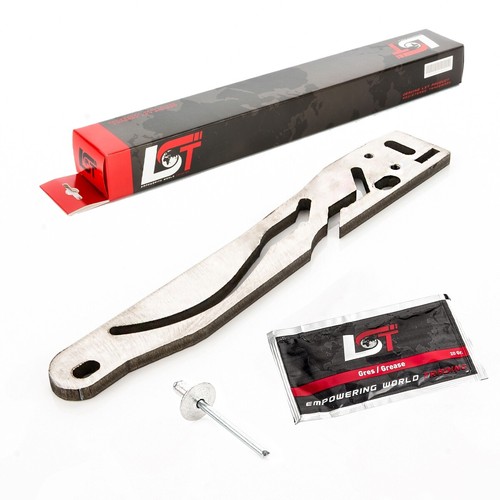 Sliding roof guide with - , rivet