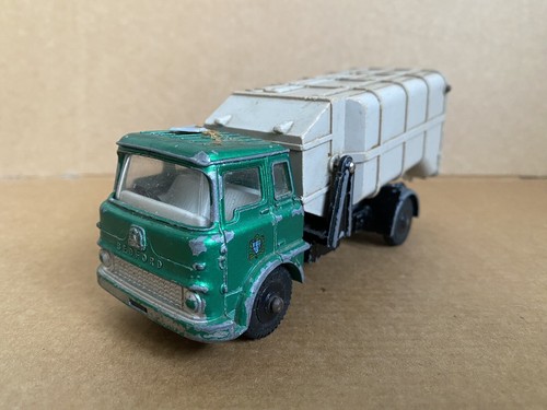 Dinky toys bedford refuse - dinky,