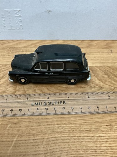 Diecast london taxi - london,