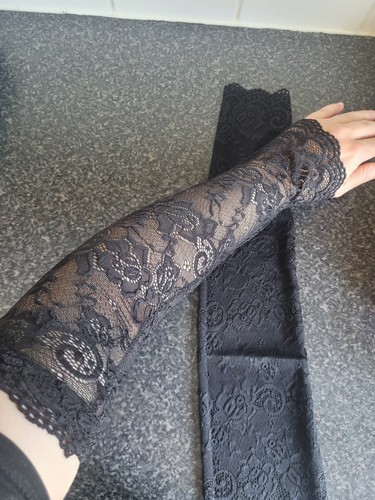 Black lace flower embroidered - black,