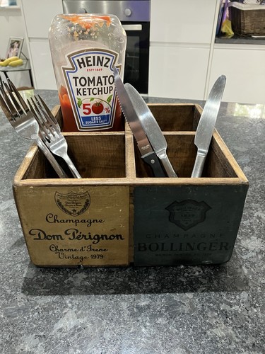 Compartment condiments - 4,