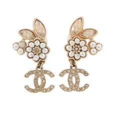 CHANEL CC Logo Bijoux Earrings