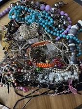 Vintage modern broken mixed - vintage/modern,