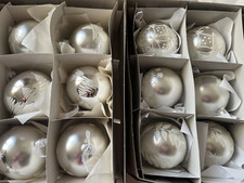 12 X SILVER GLASS CHRISTMAS TREE BAUBLES 8CM DIAMETER