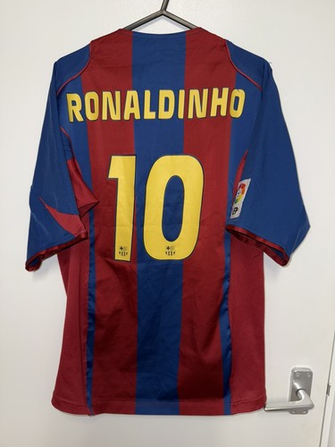 Ronaldinho barcelona 2004 - ronaldinho,