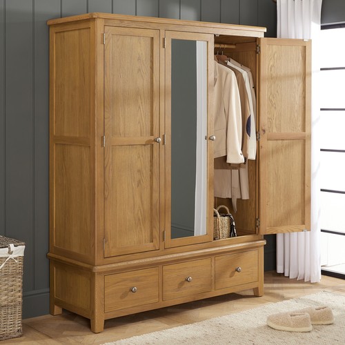 Mirrored wardrobe with - mirrored,