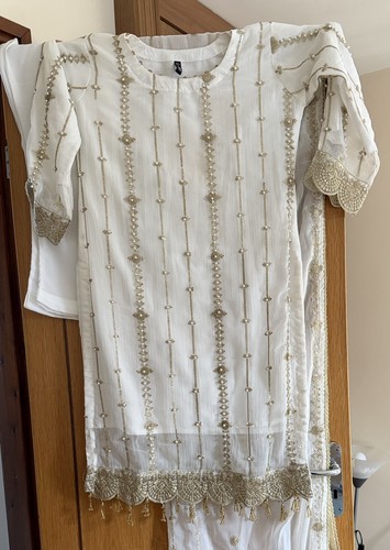 Pakistani partywear - pakistani,