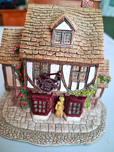Lilliput lane grandma battys - grandma,
