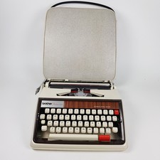 Vintage Brother Deluxe 1350 Portable Typewriter & Carry Case Made In Japan
