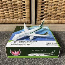 Phoenix 1:400 Iraqi Airways Boeing 787-8 Dreamliner YI-ATC Diecast Model PH11842