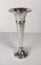 Hallmarked Silver Trumpet Bud Vase by Bishton's Ltd 1971 Birmingham 11.5cm 32g