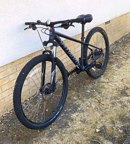Specialized 5in hardtail - 27.5in,