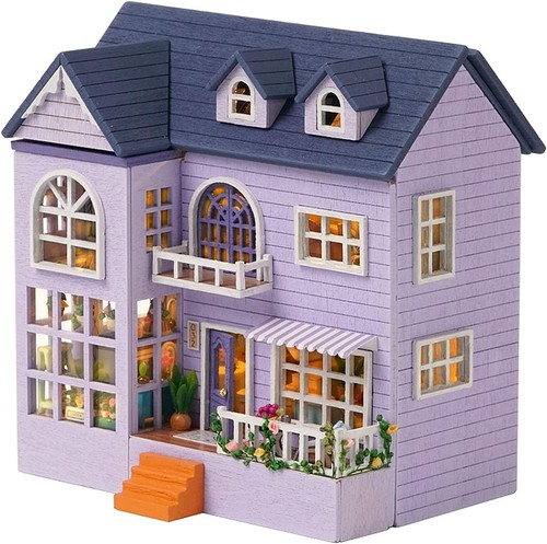 Dolls house miniature - dolls,