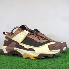 Salomon Boots Size 5.5 Women's