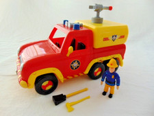 FIREMAN SAM WITH 2 IN 1 VENUS RESCUE VEHICLE