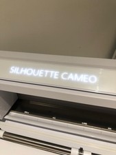 Cameo 4 Silhouette Digital Cutting Machine - HARDLY USED - Excellent Condition