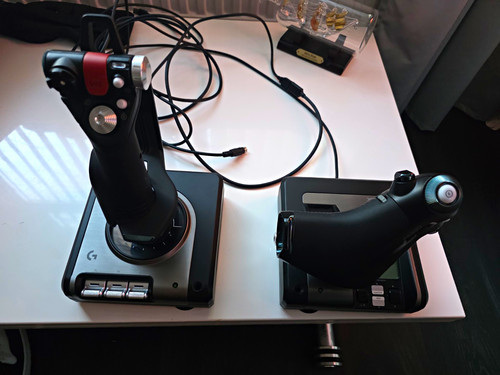 Logitech saitek x52 pro - g,