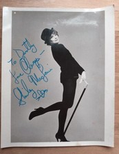 Shirley MacLaine - original signed photo circa 1970s - movie actress, dancer