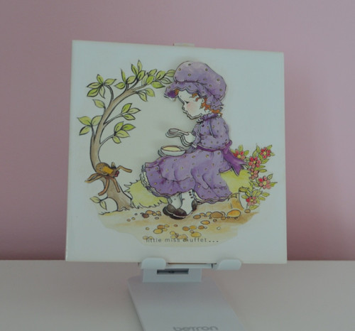 Little miss muffet wall - 6",