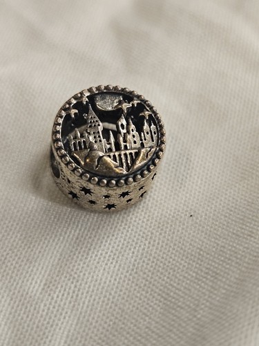 Harry potter hogwarts pandora - harry,